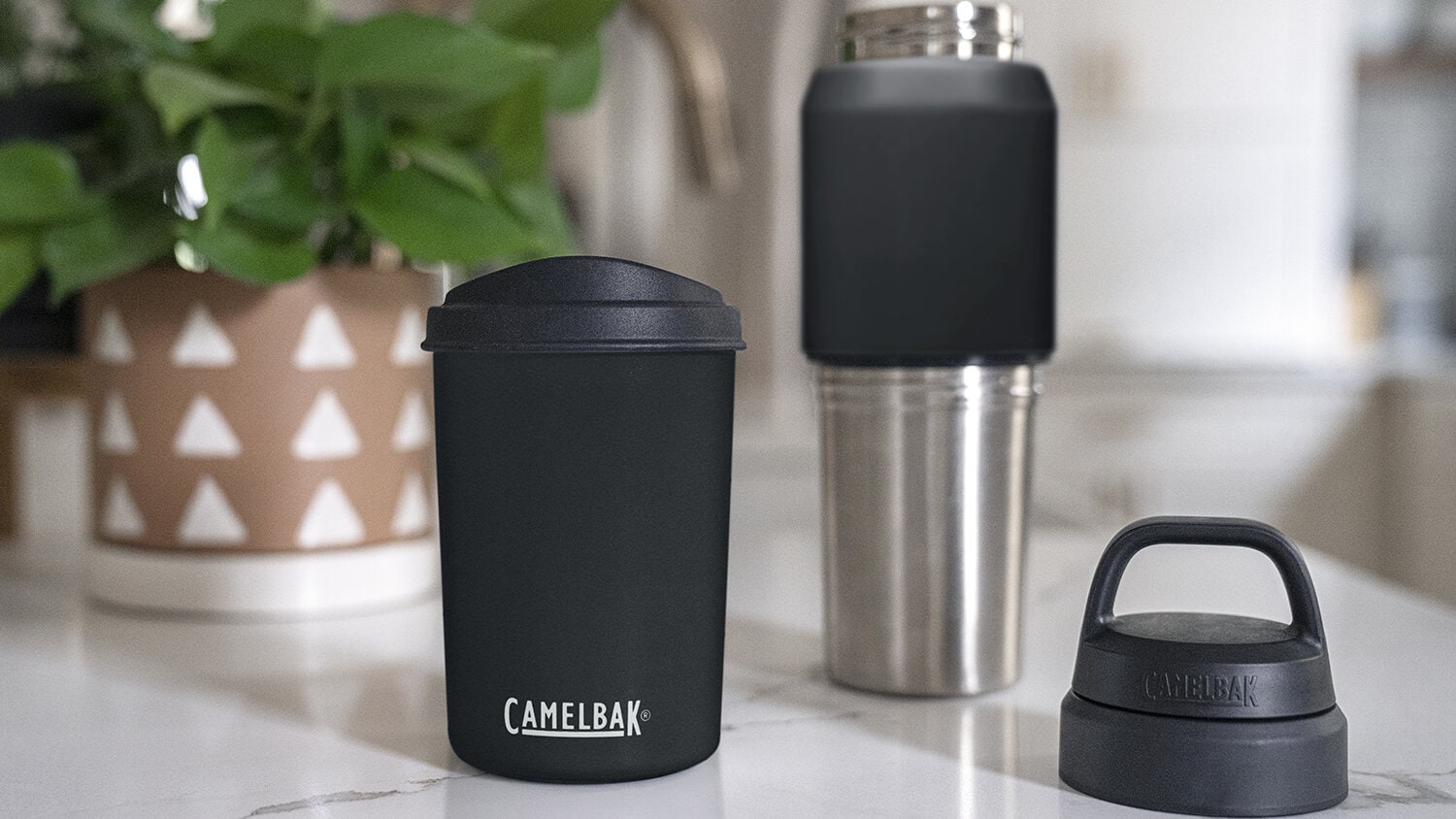 https://www.camelbak.no/pub_docs/files/multibev69_Blk.jpg