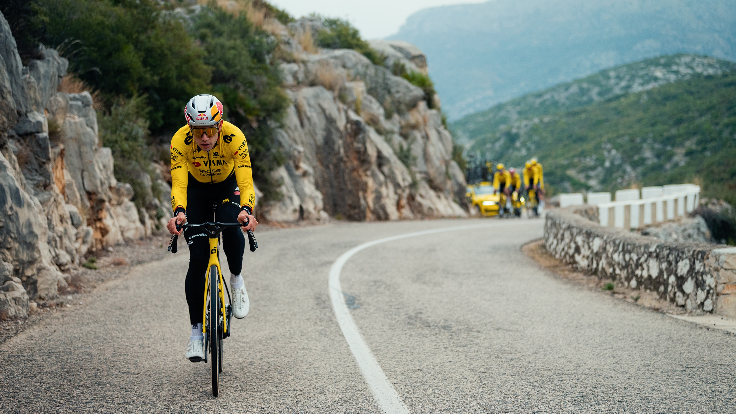 Camelbak signerer avtale med Team Visma | Lease a Bike